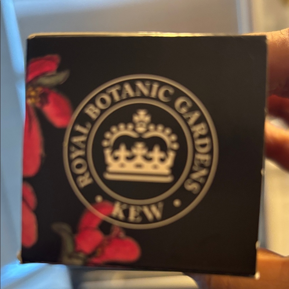 Royal Botanic Gardens KEW Geranium & Basil Hand Cream - Picture 9 of 9